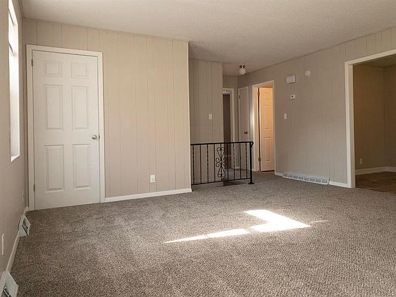 3rd image of 537 Vilas St #537
