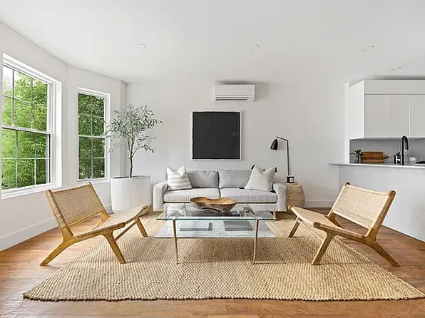 139 Albany Ave, Brooklyn, NY 11213