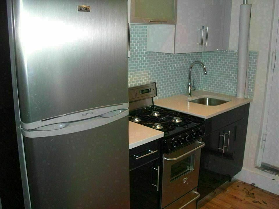 1st image of 1055 Dean St #O3