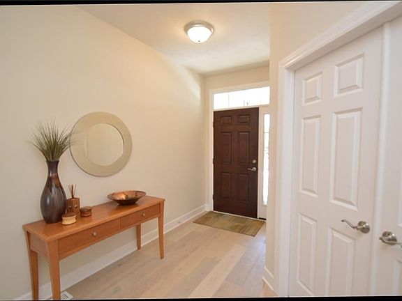5th image of 1356 Creeks Edge Dr