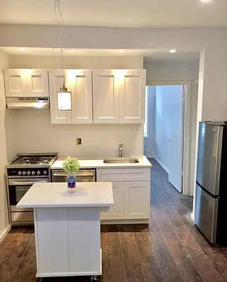 Rented by Amorelli Realty | media 11