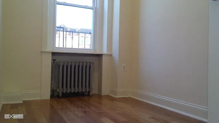 Rented by Citi Habitats | media 32