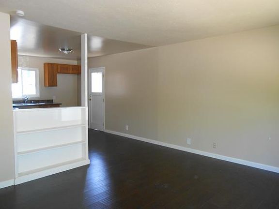 3rd image of 120 Marin Ave