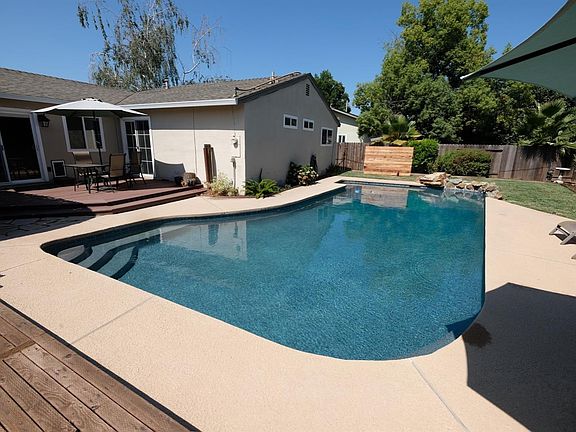 4th image of 8735 Merribrook Dr