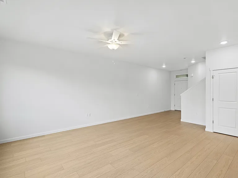 1405 NE 185th Ave — Photo 26