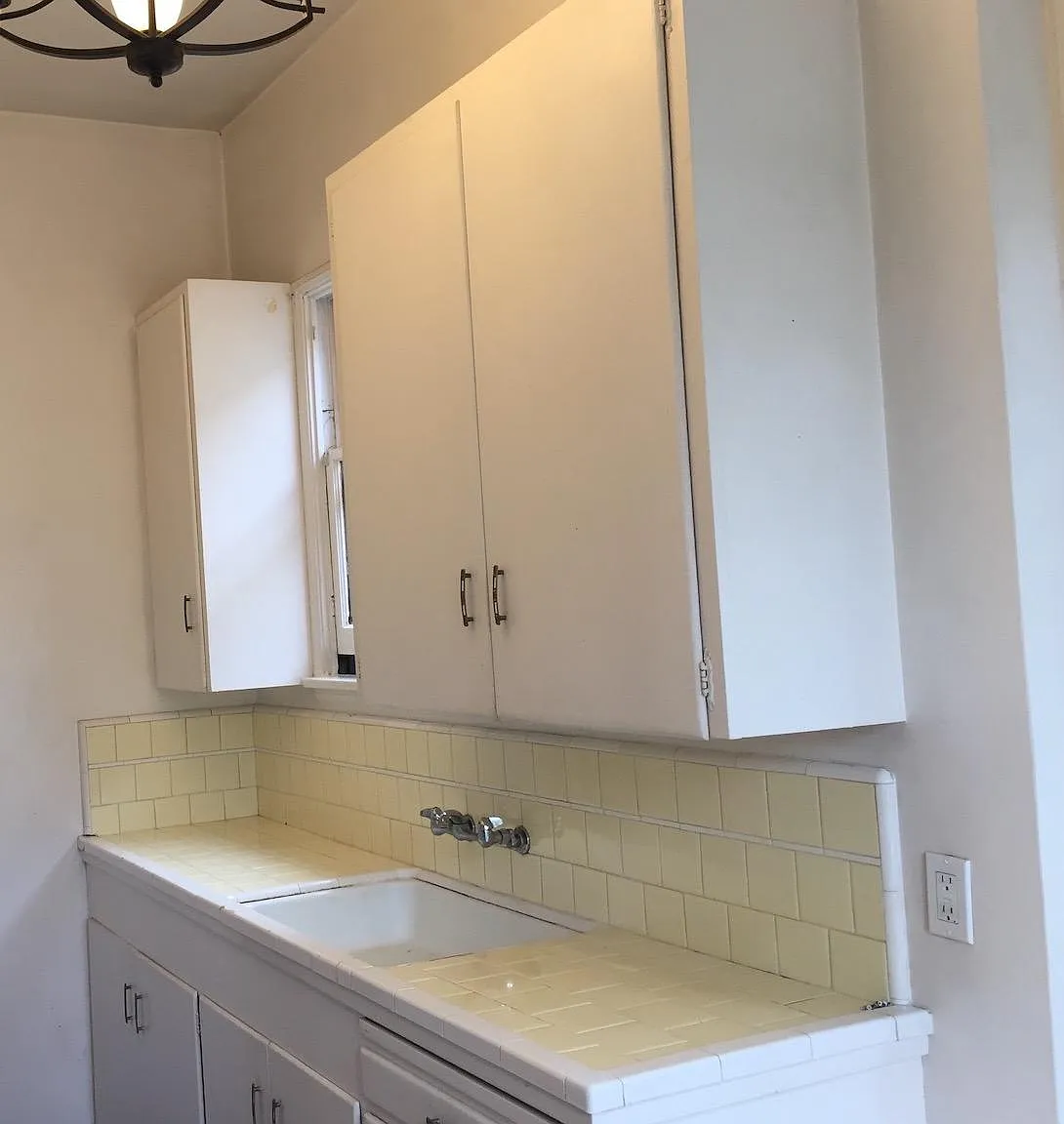 Studio, 325 sqft, $2,450 — Photo 4