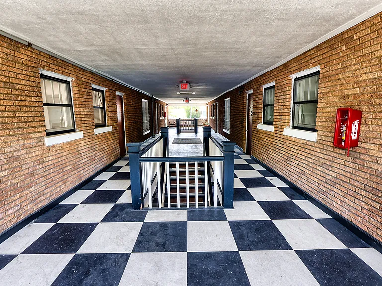 4015 N Seminole Ave #6 — Photo 7
