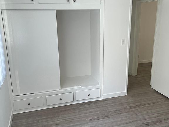 5th image of 3117 Colorado Ave #B