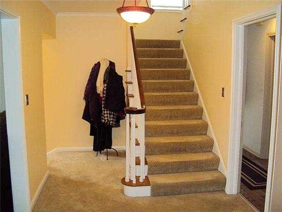 2nd image of 2344 Barrington Dr
