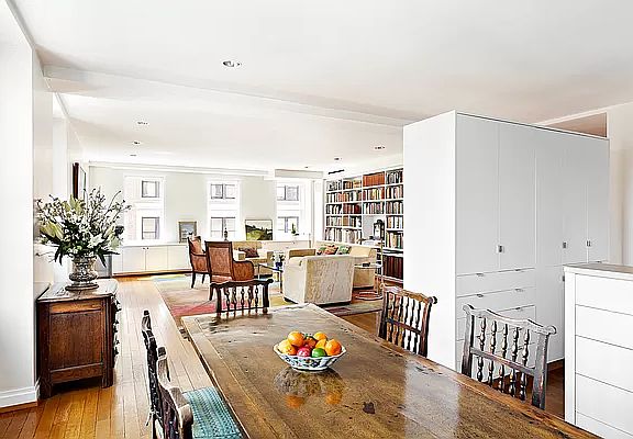 2nd image of 1001 Park Ave #12S