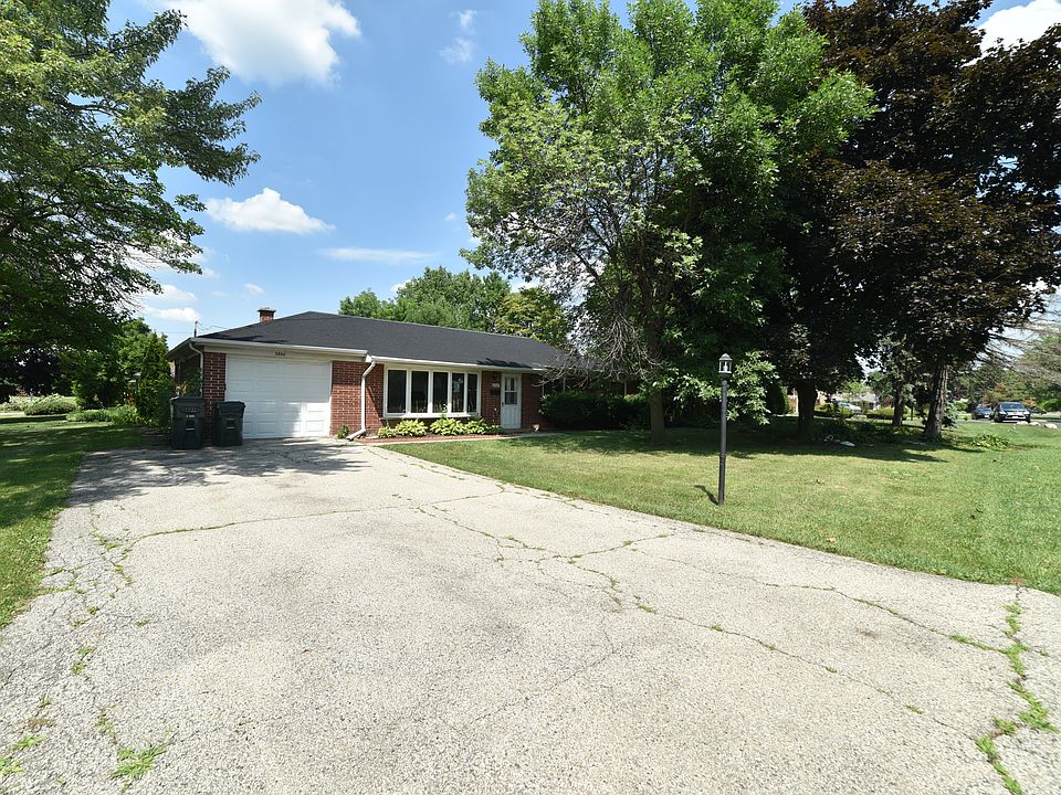 1st image of 3846 Knollwood Ln