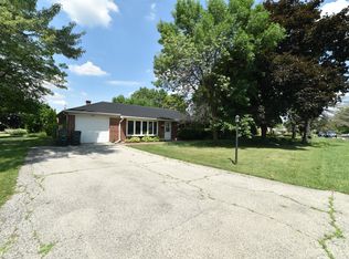 3846 Knollwood Ln, Glenview, IL 60025