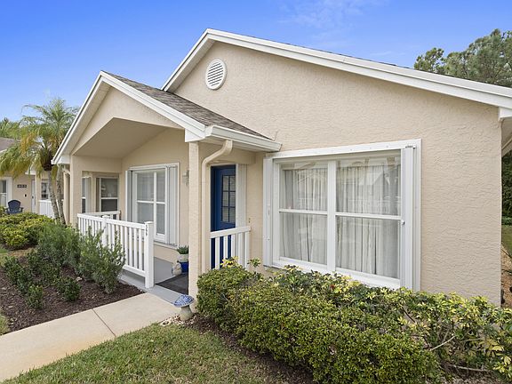 3rd image of 599 NW San Remo Circle