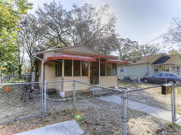 3rd image of 8205 N 10th St