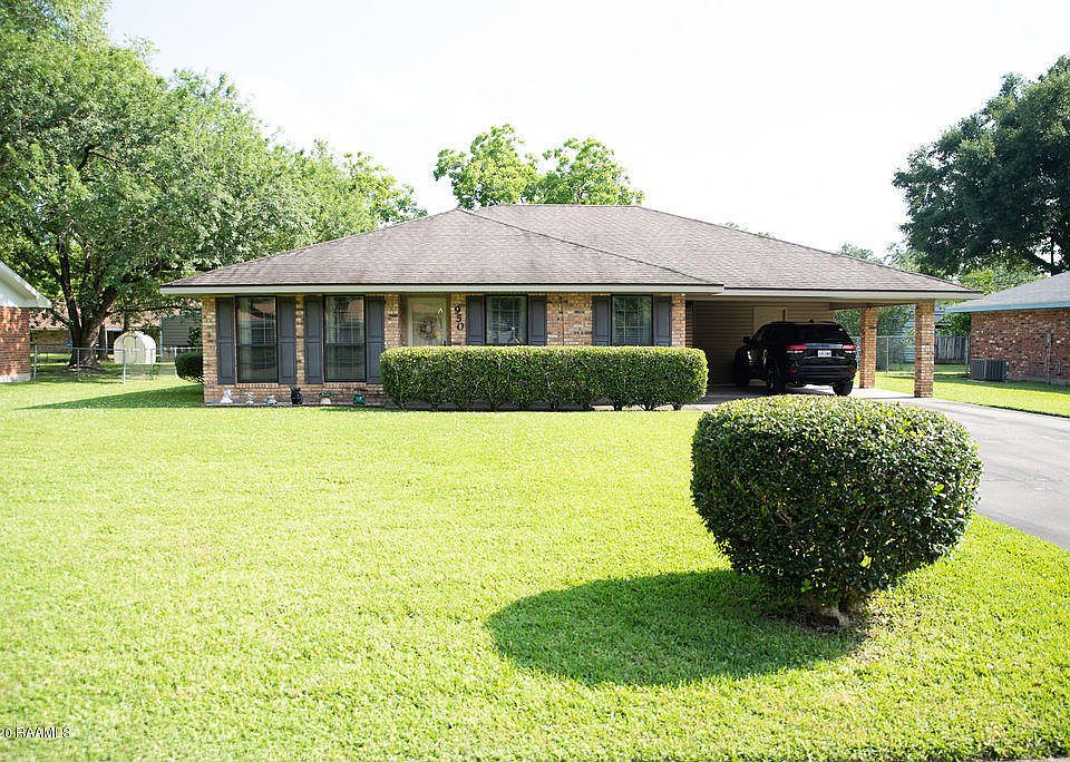 1st image of 950 Chickasaw Dr