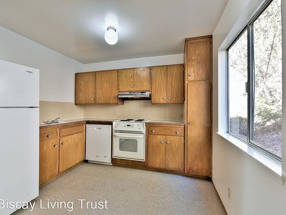 4th image of 416 Warren Dr APT 3