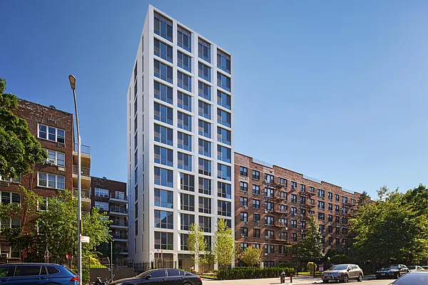 Rented by Compass | media 33