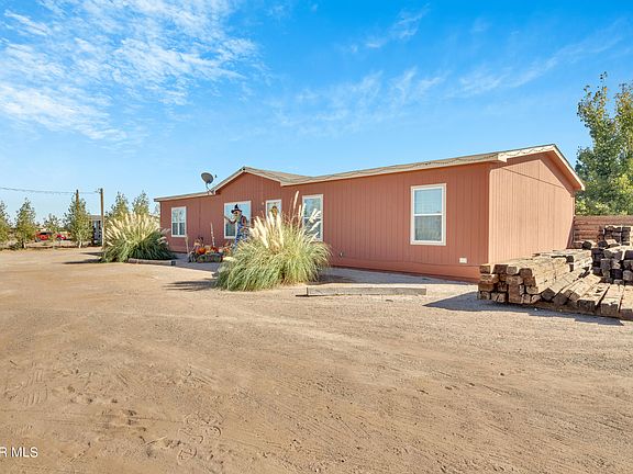 4th image of 1049 San Carlos Dr