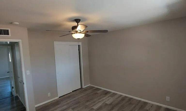 5421 E Dallas St — Photo 8