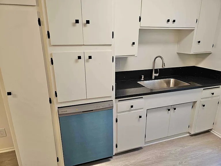Fruitland Dr — Photo 15