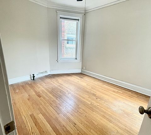 5th image of 2621 W Leland Ave APT 3