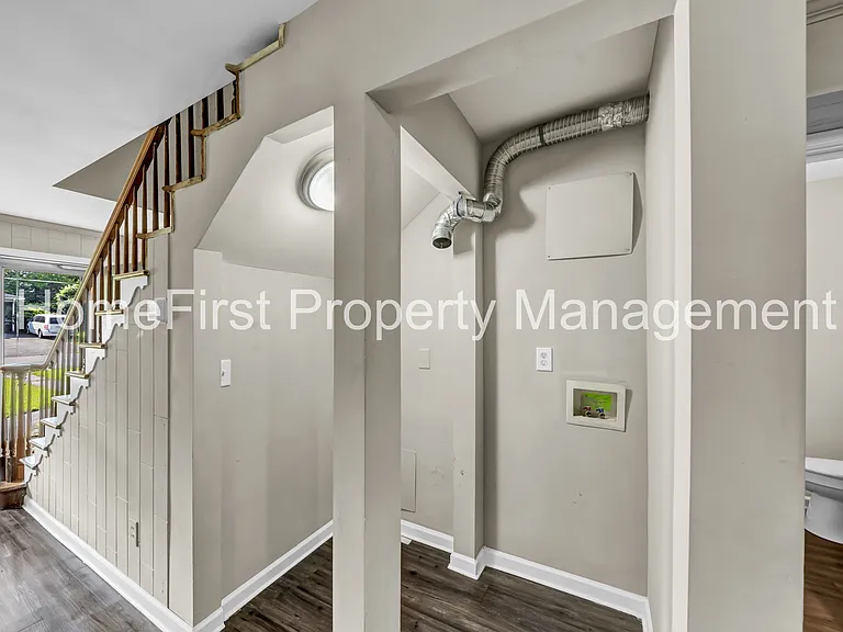105 Meadowlark Dr #B — Photo 21