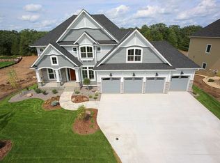 391 Riverside Cir, Anoka, MN 55303