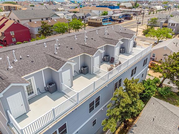 3rd image of 205 Fremont Ave Unit 3