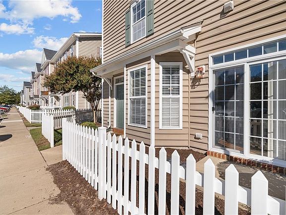 2nd image of 1103 Teton Cir