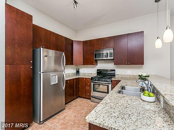 5th image of 1209 N Charles St Unit 108