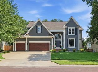 5705 W 153rd St, Overland Park, KS 66223