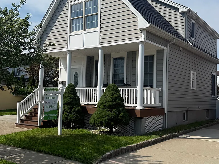 53 Pleasant Ave #2 — Photo 1