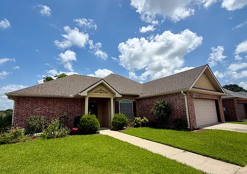 212 Chevalier Blvd Photo 1