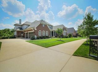 408 Willow Weald Path, Chesterfield, MO 63005