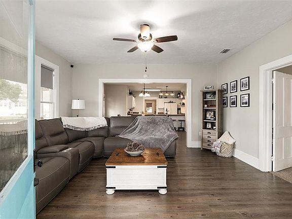 5th image of 13328 NE 230th Ct