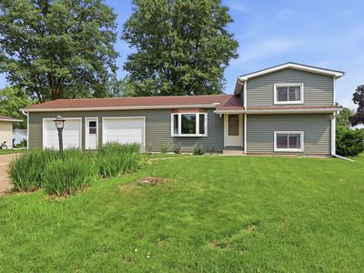 124 Park Ave S, Park View, IA, 52748
