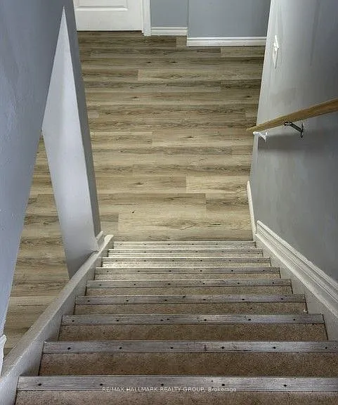 98 Donald St #2 — Photo 8