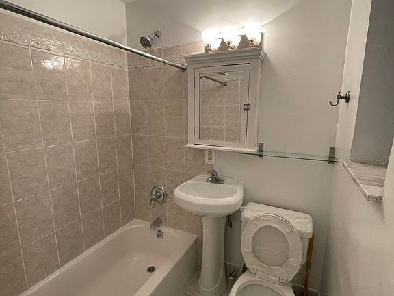 5th image of 205 W 91st St #Dd