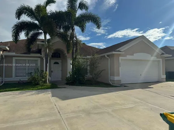 1556 SW Jacqueline Ave, Port Saint Lucie, FL 34953