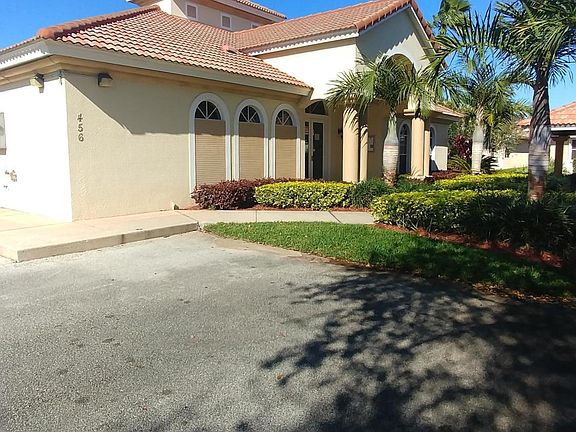 3rd image of 840 Glen Abbey Way
