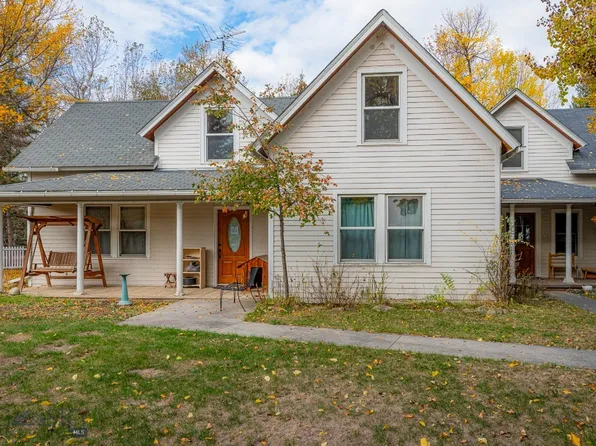 12 Lovers Ln, Absarokee, MT 59001