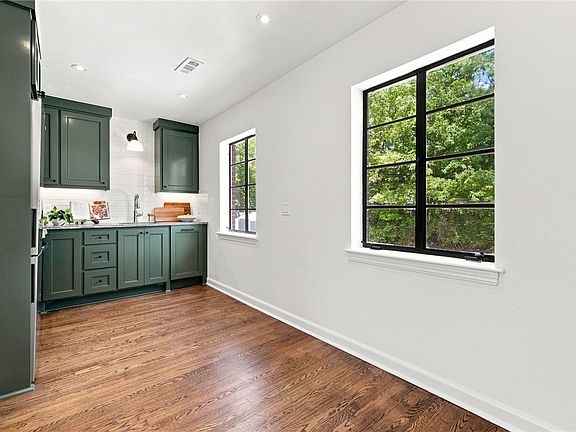 5th image of 15 W Prospect St #B2