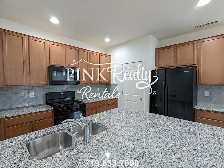 9313 Cashel Trl — Photo 5