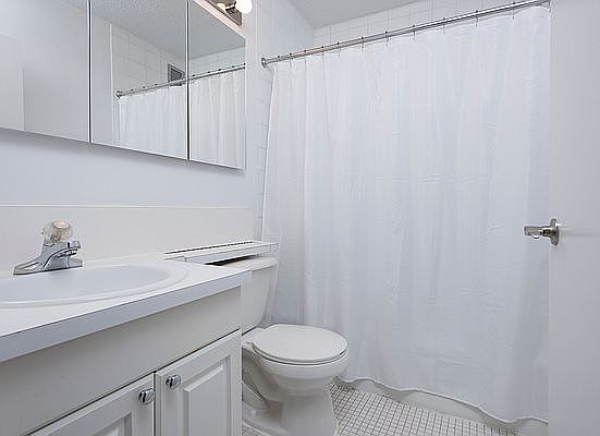 5th image of 230 W 55th St APT 7C