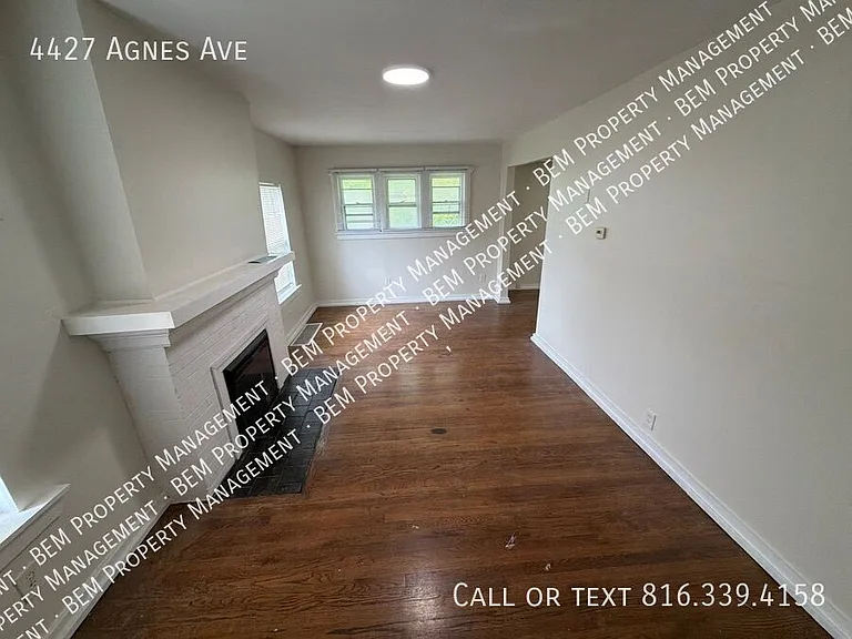 4427 Agnes Ave — Photo 3