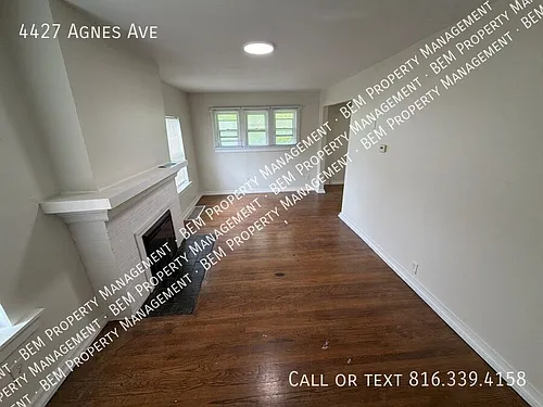 4427 Agnes Ave Photo 1
