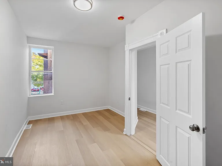 431 Whitridge Ave — Photo 17