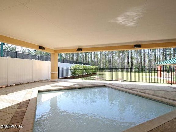 2nd image of 3801 W Glendale Ct