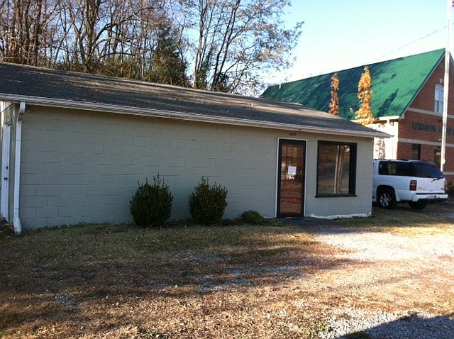 1st image of 26151 Lee Hwy