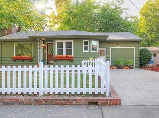 436 NE Baker Dr, Grants Pass, OR 97526